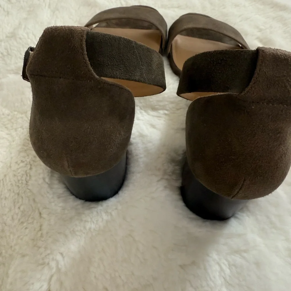 👠 MICHAEL KORS Suede Olive Green Ankle Strap Block Heels 8 - Picture 4 of 9